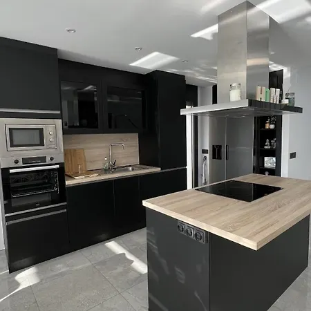 Casa Moderna Roses Con Piscina Y Jardin Mas Bosca, Av-67 *