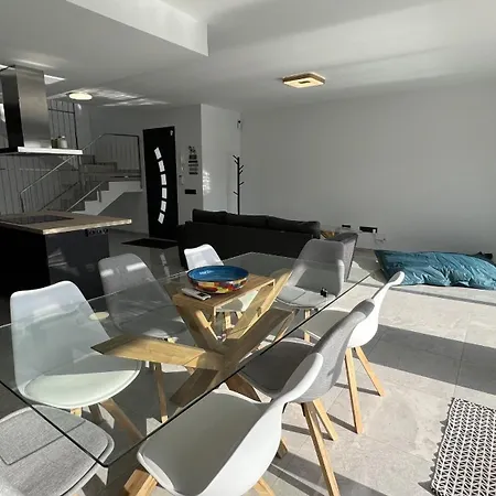Сasa de vacaciones Casa Moderna Roses Con Piscina Y Jardin Mas Bosca, Roses Palau-Saverdera